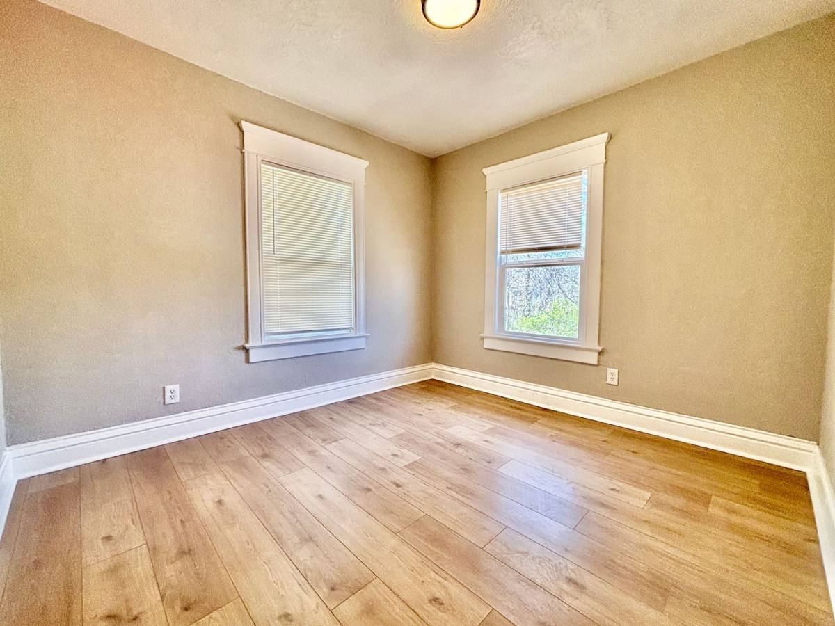 Apartment for rent at 3842-3844 Brooklyn Ave, Kansas City, MO 64109