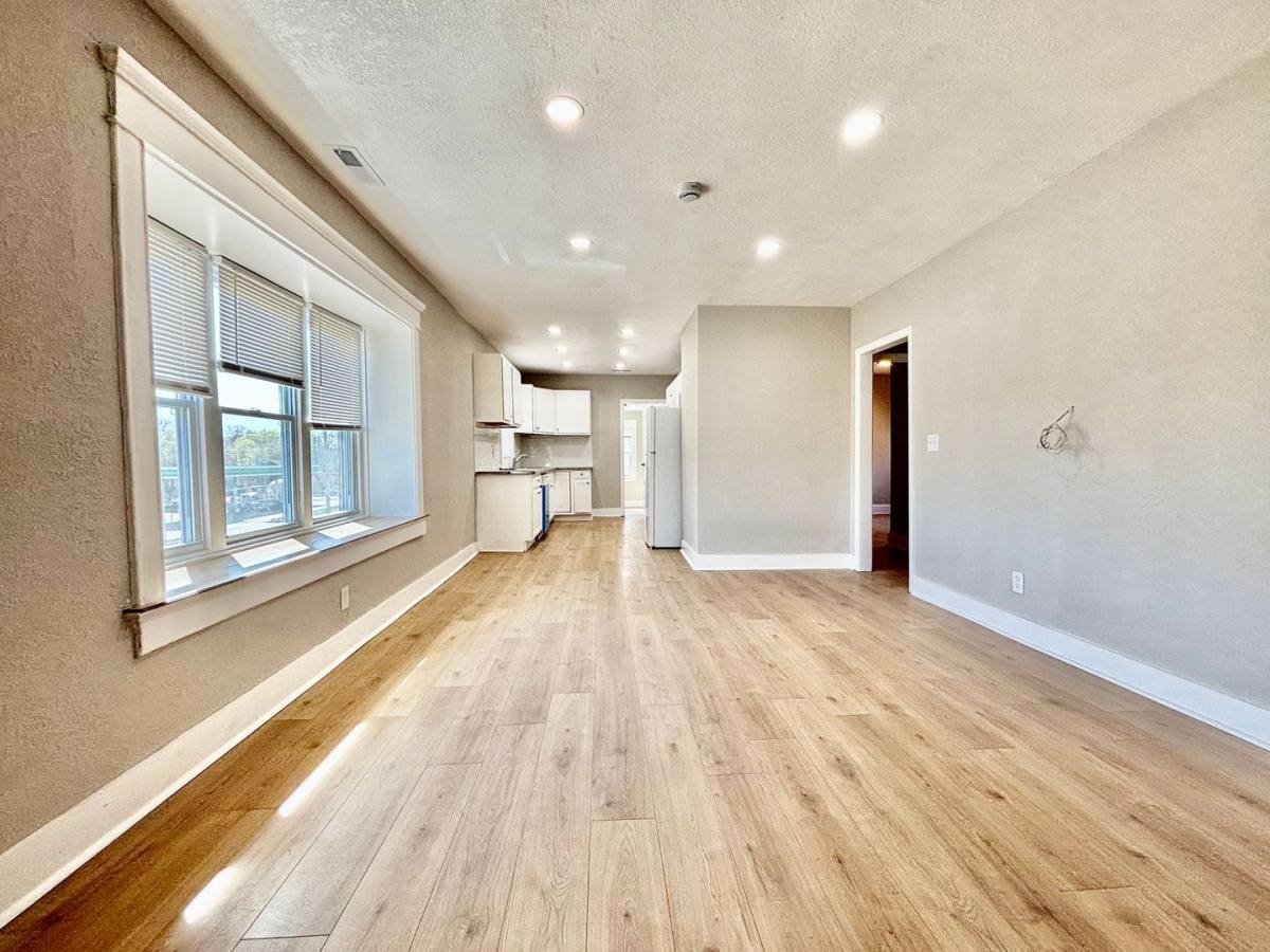 Apartment for rent at 3842-3844 Brooklyn Ave, Kansas City, MO 64109