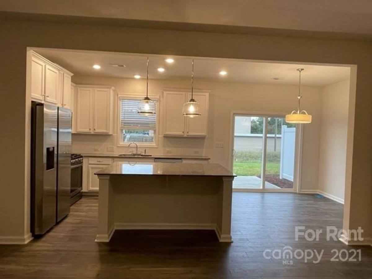 House for rent at 8139 Sheffield Dr, Terrell, NC 28682