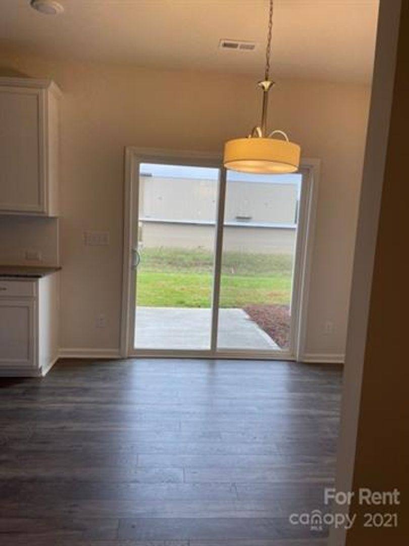 House for rent at 8139 Sheffield Dr, Terrell, NC 28682