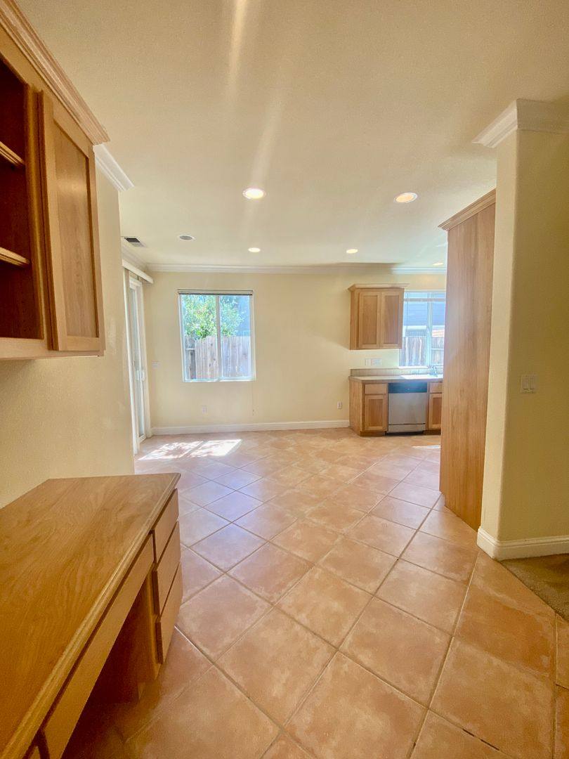 House for rent at 2319 Glacier Place, Davis, CA 95616