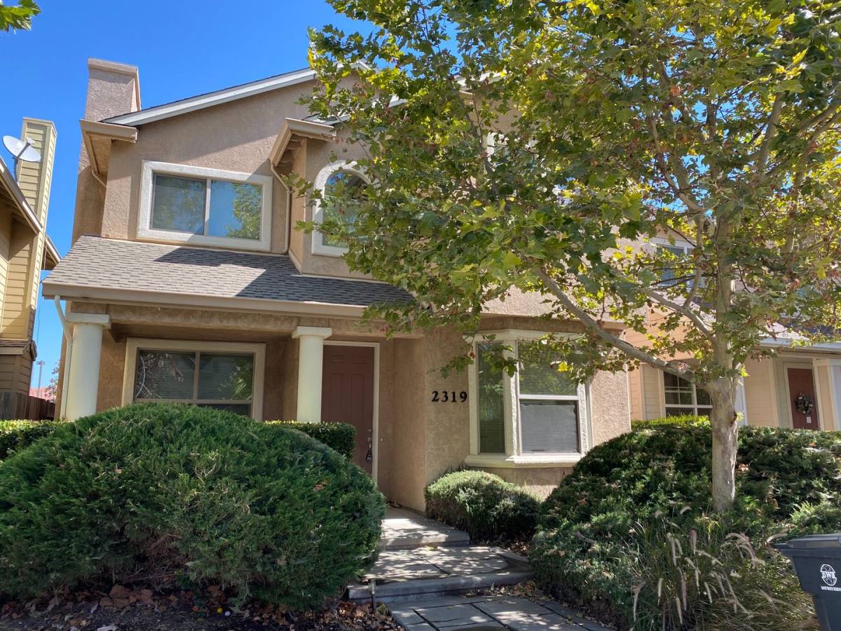 House for rent at 2319 Glacier Place, Davis, CA 95616