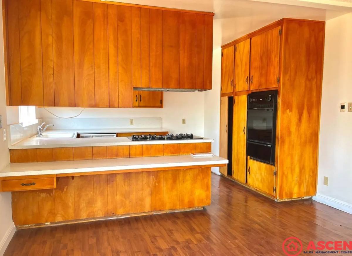 House for rent at 2213 Dayton Ave, Bakersfield, CA 93304