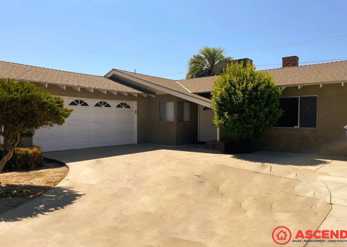 House for rent at 2213 Dayton Ave, Bakersfield, CA 93304