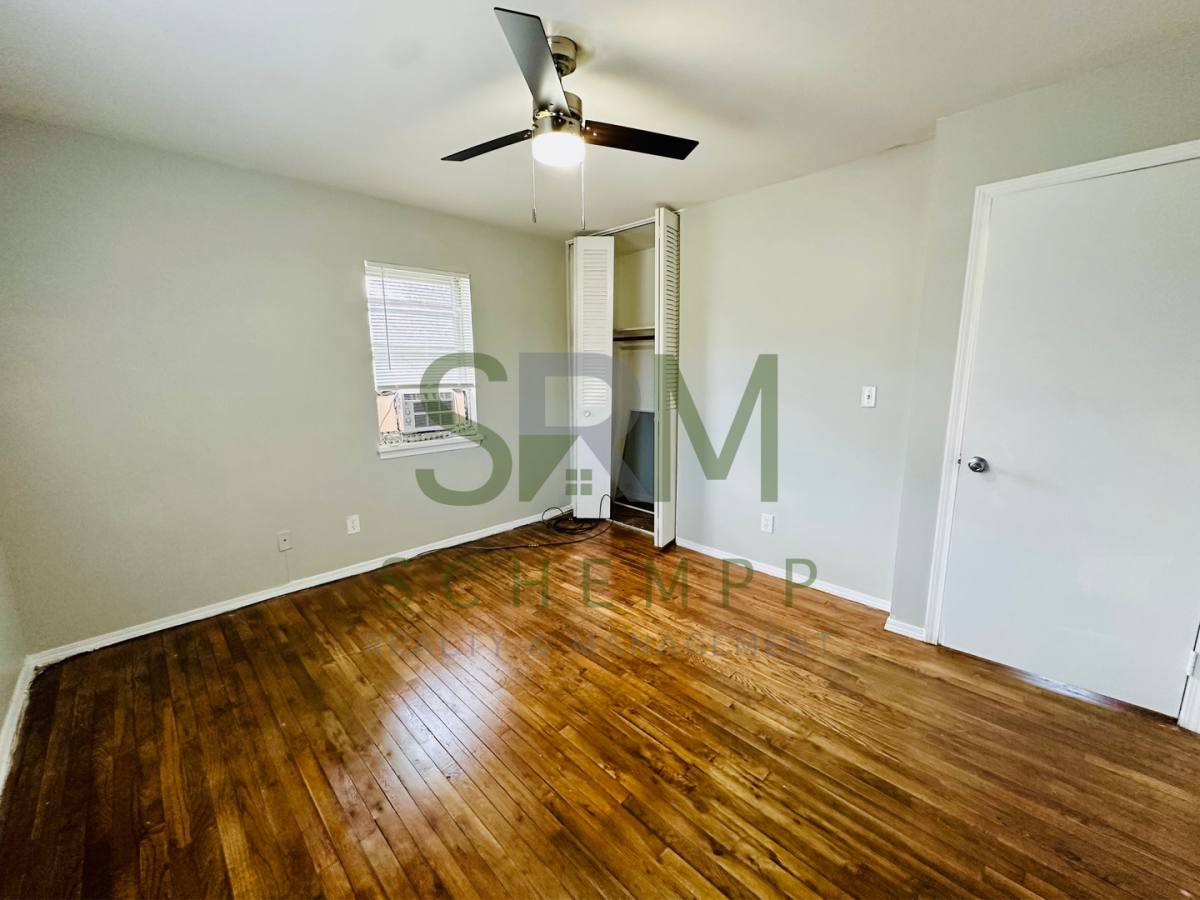 Apartment for rent at 4700 Walnut Grove Ave, Louisville, KY 40216