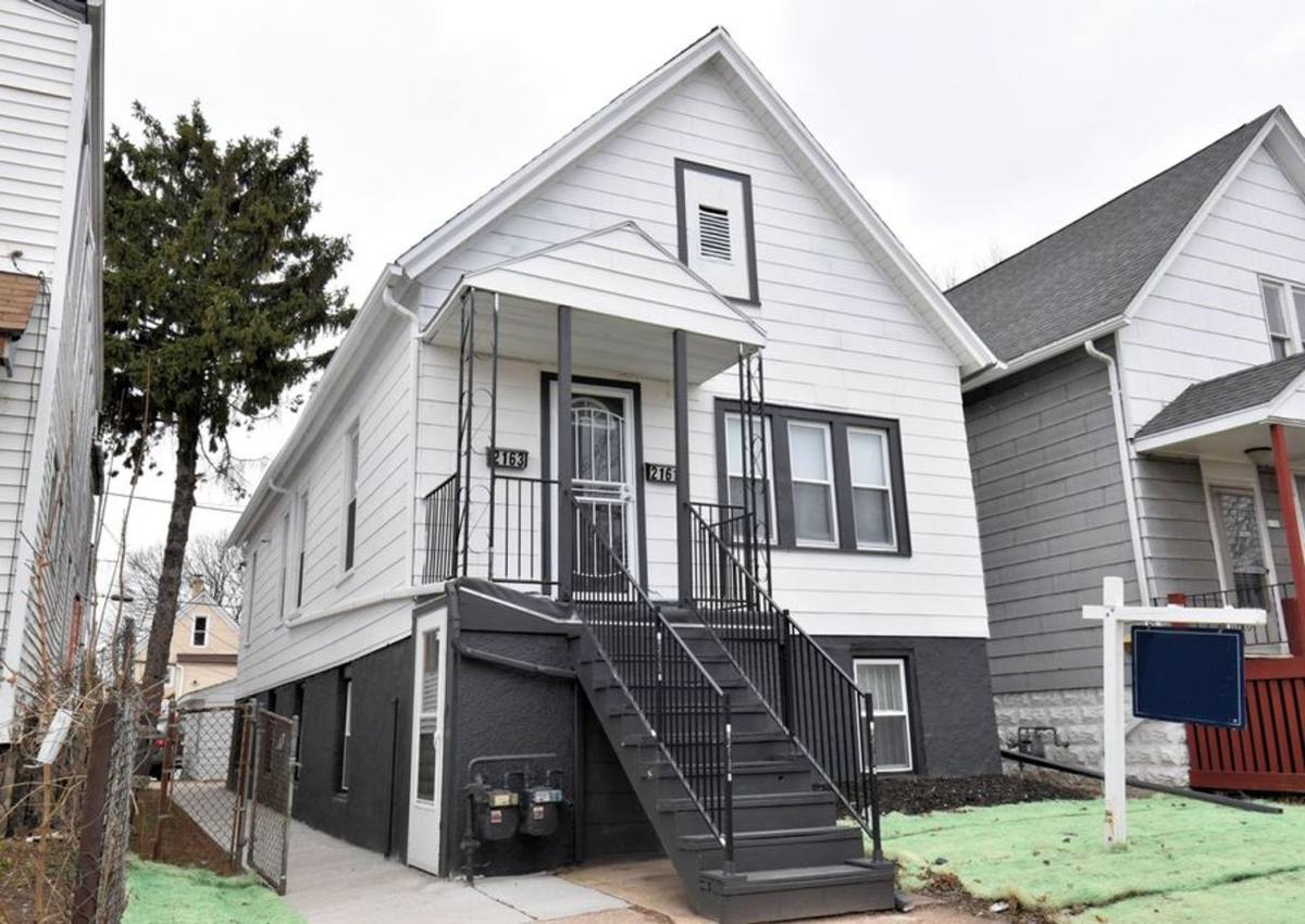 Apartment for rent at 2161-2163 S 16th St, Milwaukee, WI 53215