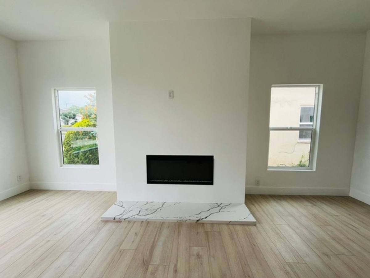House for rent at 482 S Hamel Rd, Los Angeles, CA 90048