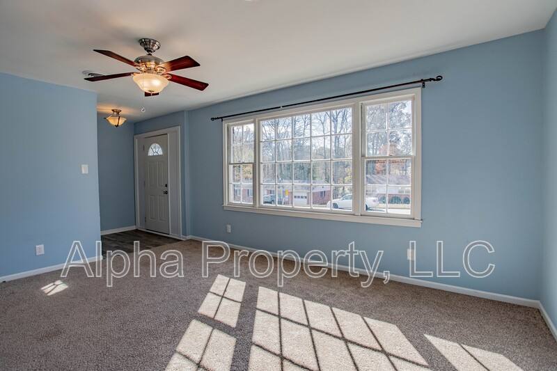 House for rent at 105 Shadecrest Dr, Mauldin, SC 29662