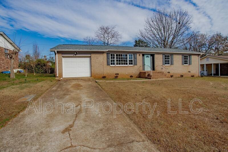 House for rent at 105 Shadecrest Dr, Mauldin, SC 29662