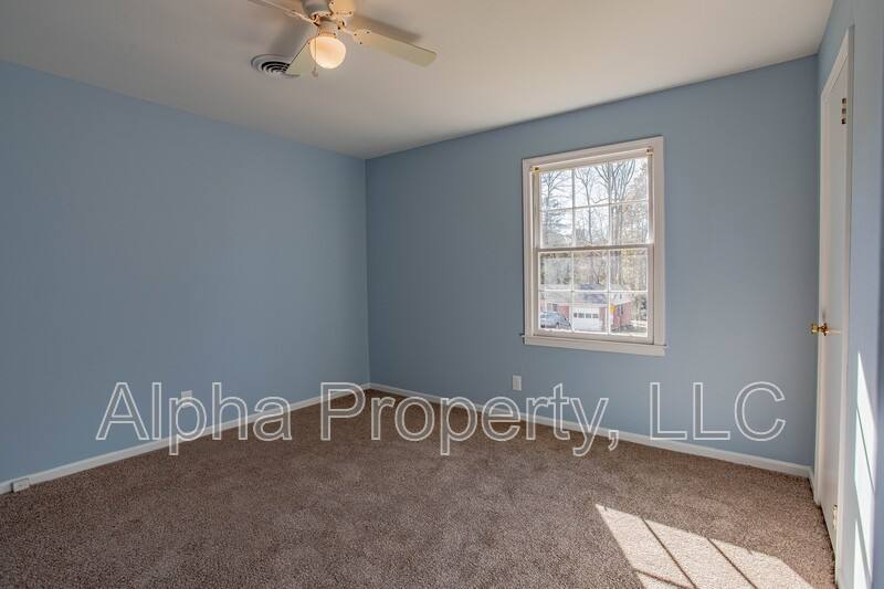 House for rent at 105 Shadecrest Dr, Mauldin, SC 29662