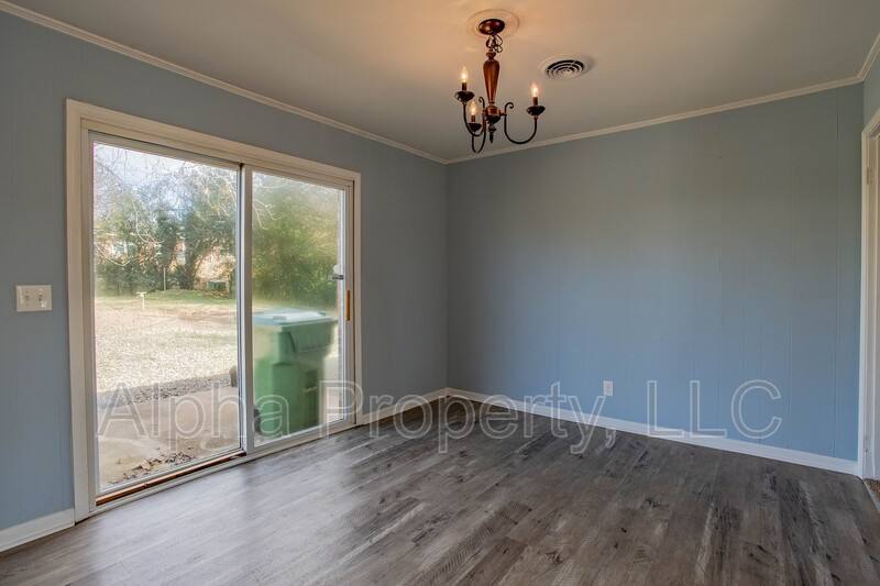 House for rent at 105 Shadecrest Dr, Mauldin, SC 29662