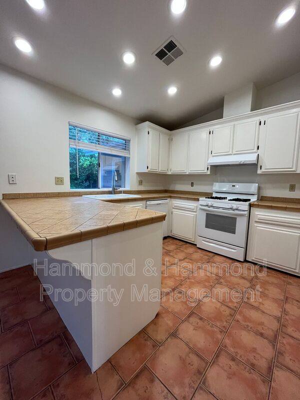 House for rent at 161 Heavenly Valley Rd, Newbury Park, CA 91320
