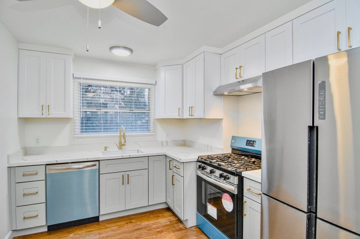 Apartment for rent at 95 N 8th St, San Jose, CA 95112