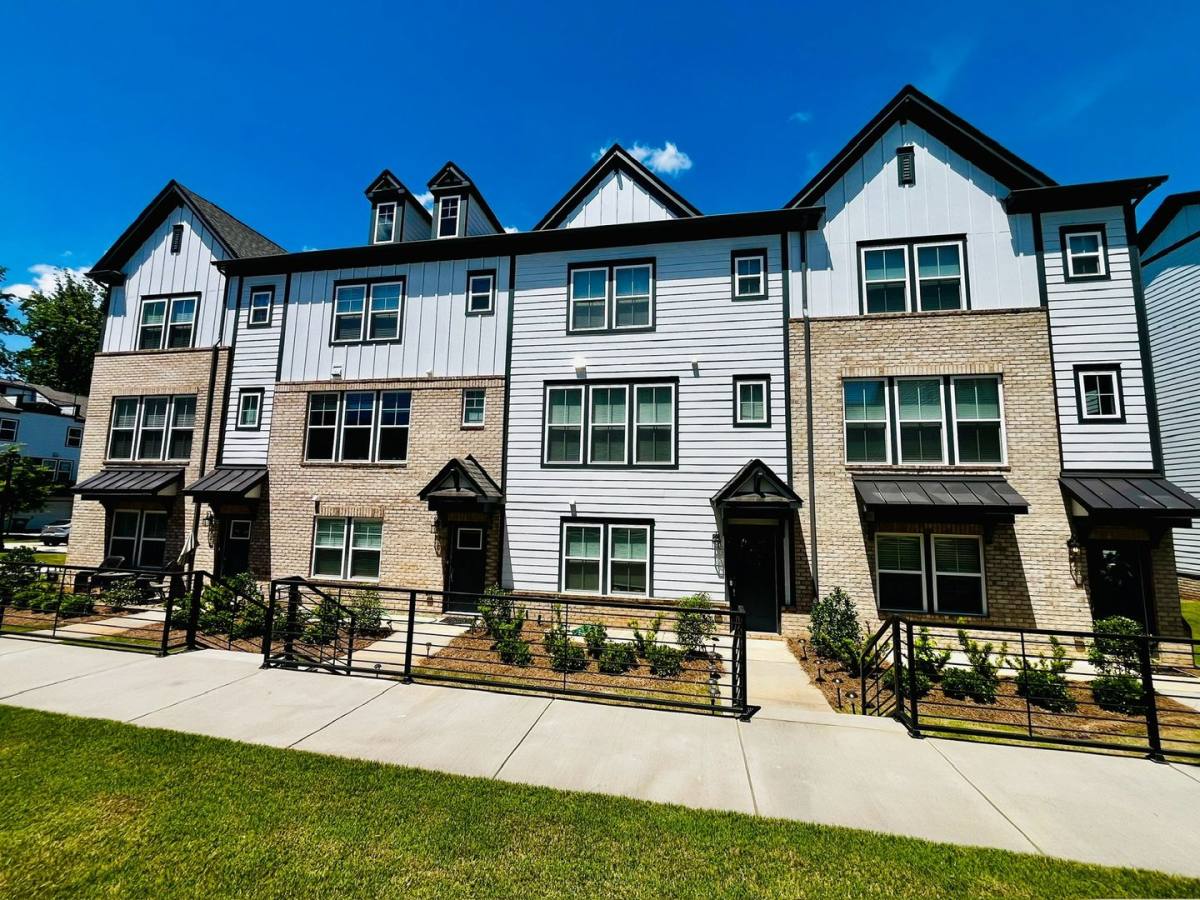 Townhouse for rent at 12327 Landry Renee Place, Charlotte, NC 28277