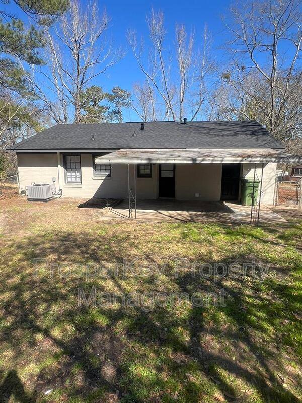 House for rent at 1519 Baker St, Columbus, GA 31907