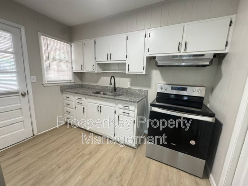 House for rent at 1519 Baker St, Columbus, GA 31907