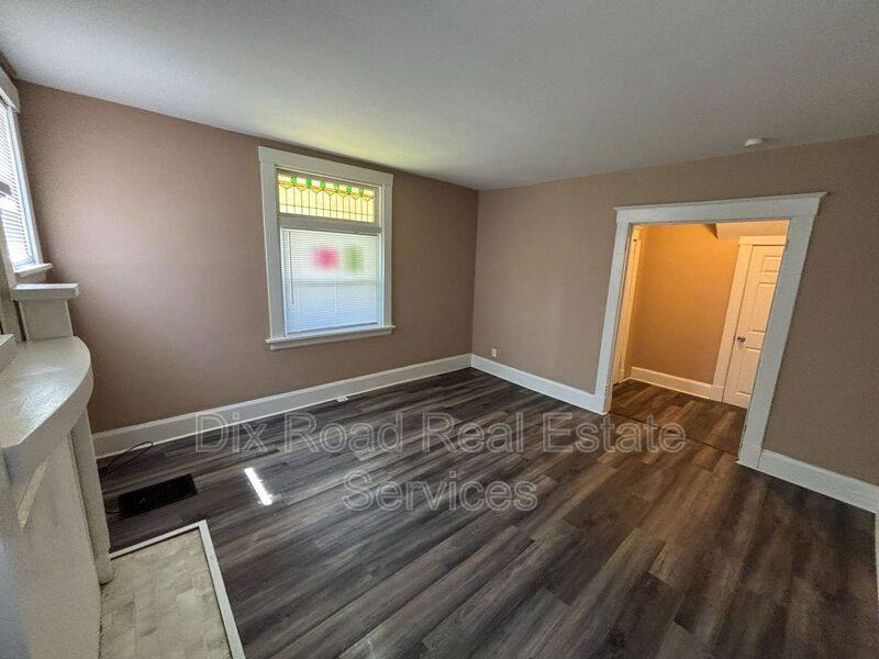 House for rent at 1026 Del Monte #1, Cincinnati, OH 45205