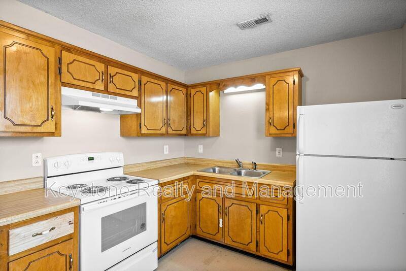 Apartment for rent at 1375 Thompsonville Lane #49, Oak Grove, KY 42262