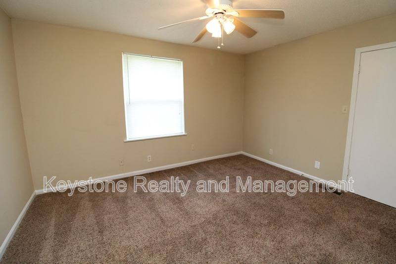 Townhouse for rent at 1088 Pembroke Oak Grove Rd #21, Oak Grove, KY 42262