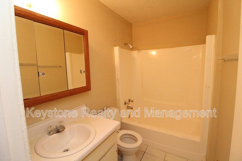 Townhouse for rent at 1088 Pembroke Oak Grove Rd #21, Oak Grove, KY 42262