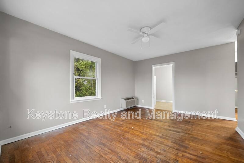 Apartment for rent at 1525 Ferrel St, Hopkinsville, KY 42240