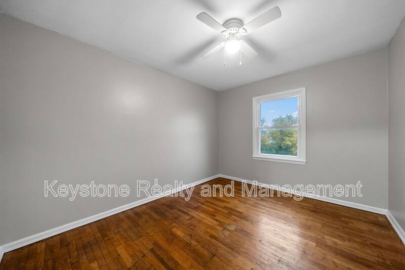 Apartment for rent at 1525 Ferrel St, Hopkinsville, KY 42240