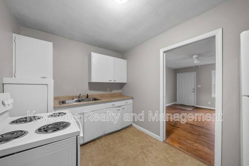 Apartment for rent at 1525 Ferrel St, Hopkinsville, KY 42240