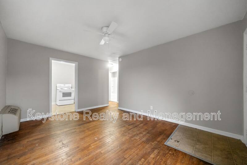 Apartment for rent at 1525 Ferrel St, Hopkinsville, KY 42240