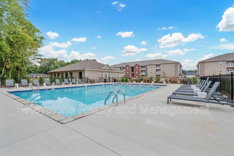 Apartment for rent at 15 Millswood Dr #B-306, Clarksville, TN 37042