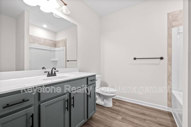 Apartment for rent at 15 Millswood Dr #B-111, Clarksville, TN 37042