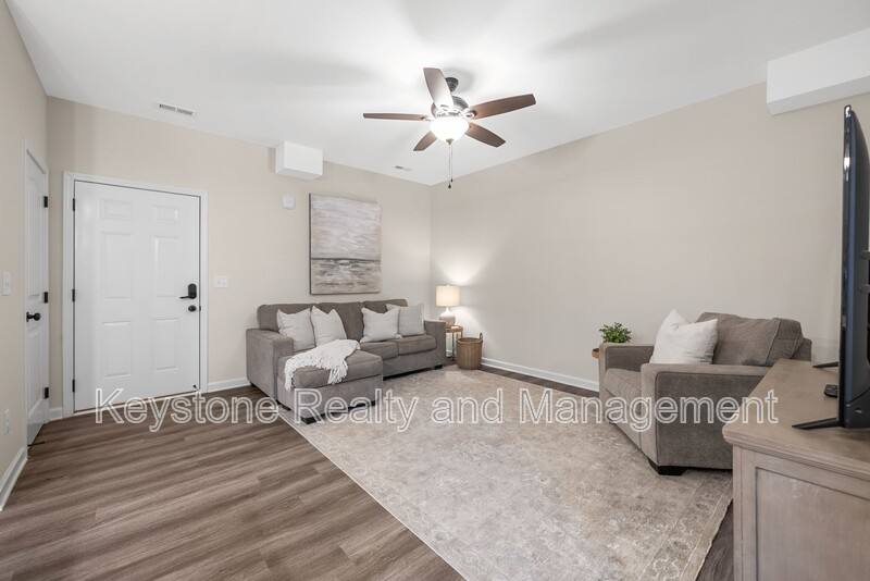 Apartment for rent at 15 Millswood Dr #D-105, Clarksville, TN 37042