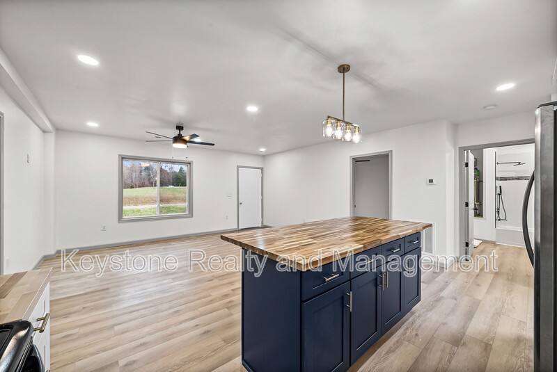 House for rent at 225 Military Rd, Herndon, KY 42236