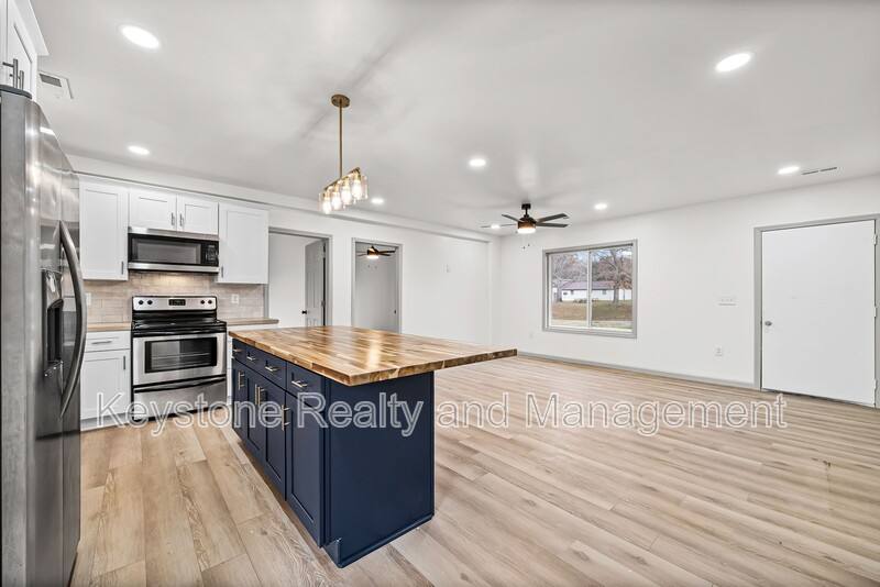 House for rent at 225 Military Rd, Herndon, KY 42236