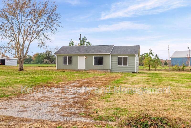 House for rent at 225 Military Rd, Herndon, KY 42236