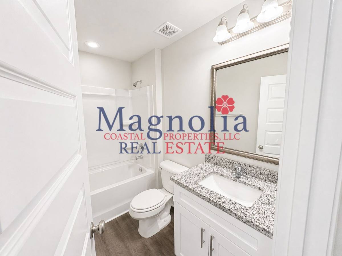 Townhouse for rent at 53 Dorsey Dr, Richmond Hill, GA 31324