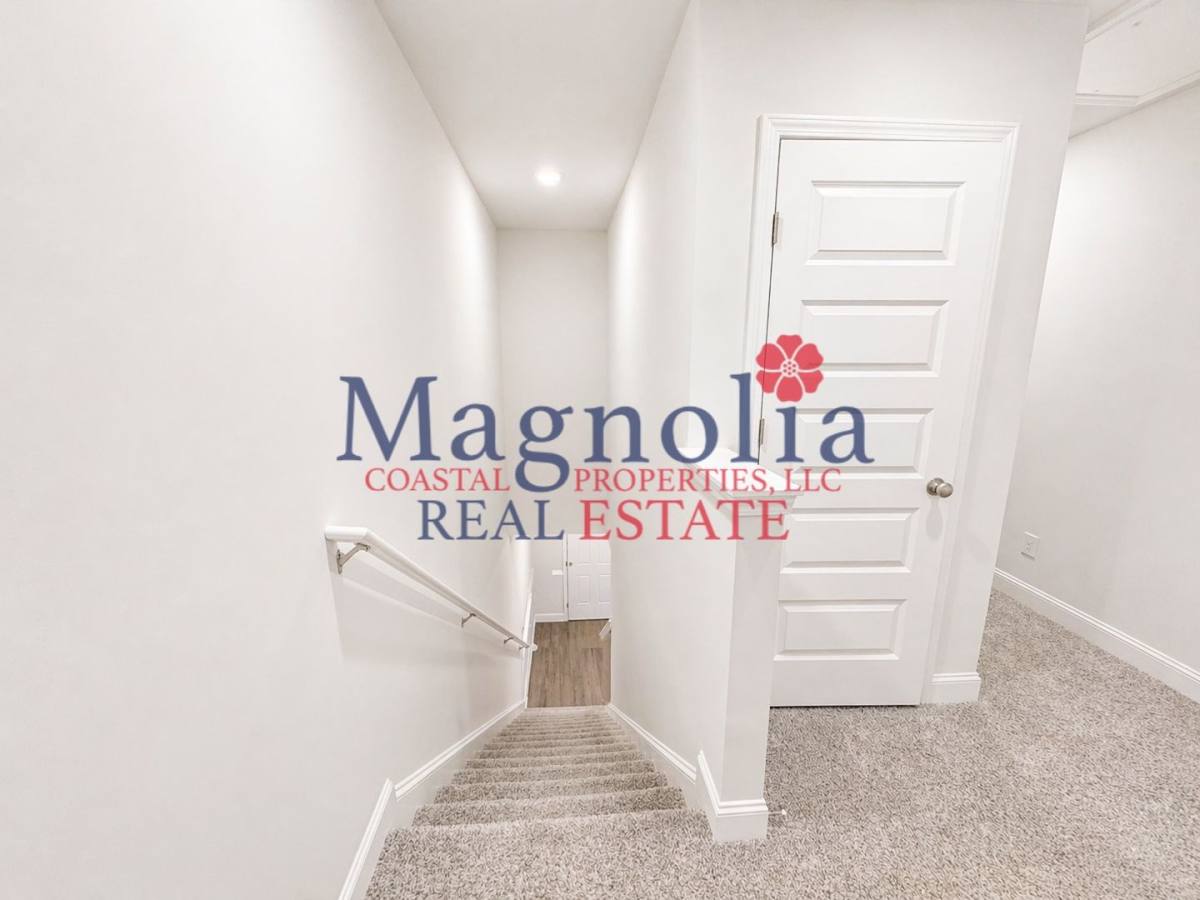 Townhouse for rent at 53 Dorsey Dr, Richmond Hill, GA 31324