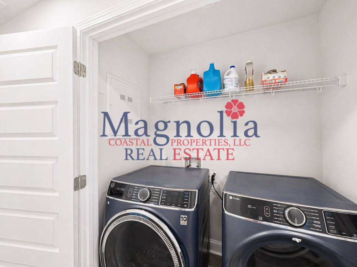 Townhouse for rent at 53 Dorsey Dr, Richmond Hill, GA 31324