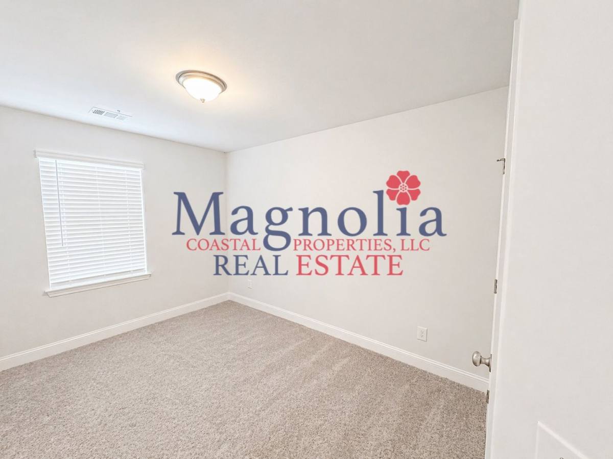 Townhouse for rent at 53 Dorsey Dr, Richmond Hill, GA 31324
