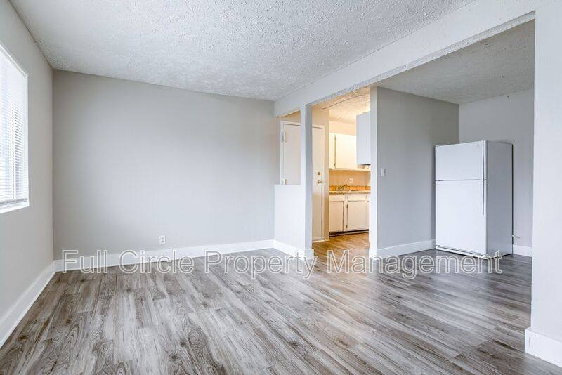 Apartment for rent at 1218 E St #9, Lincoln, NE 68508