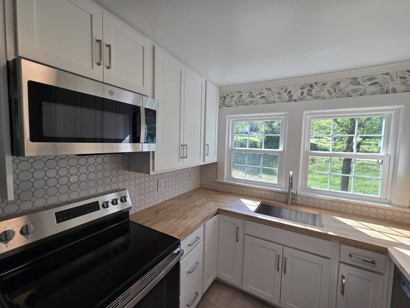 House for rent at 4094 University Dr #A, Ooltewah, TN 37363