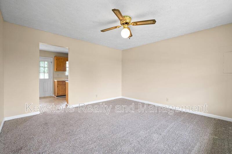 House for rent at 2080 Carneal Lane, Oak Grove, KY 42262