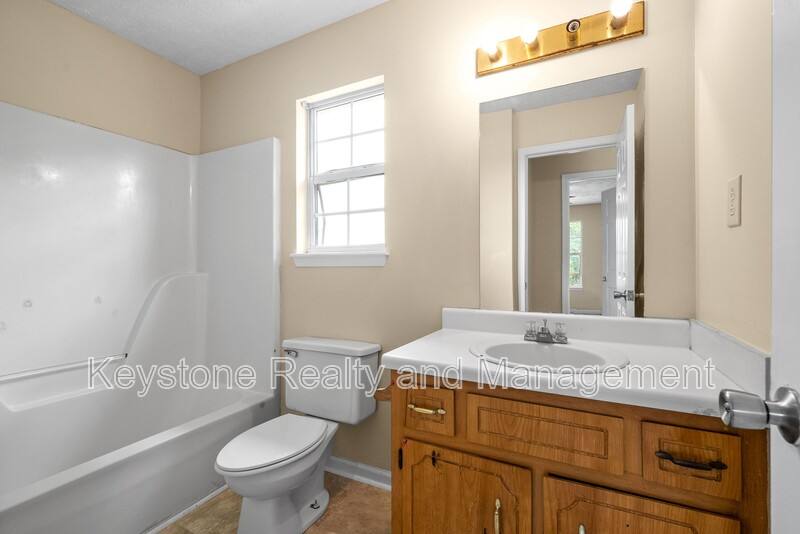 House for rent at 2080 Carneal Lane, Oak Grove, KY 42262