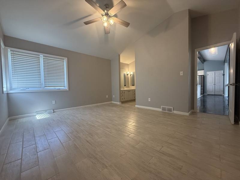 House for rent at 23 Mallards Landing S, Waterford, NY 12188