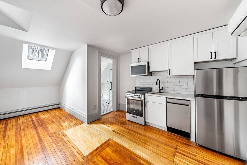 Apartment for rent at 245 Clinton St #2-E, Saratoga Springs, NY 12866