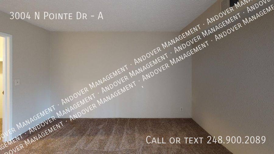 Apartment for rent at 3004 N Pointe Dr #L, Jackson, MI 49202