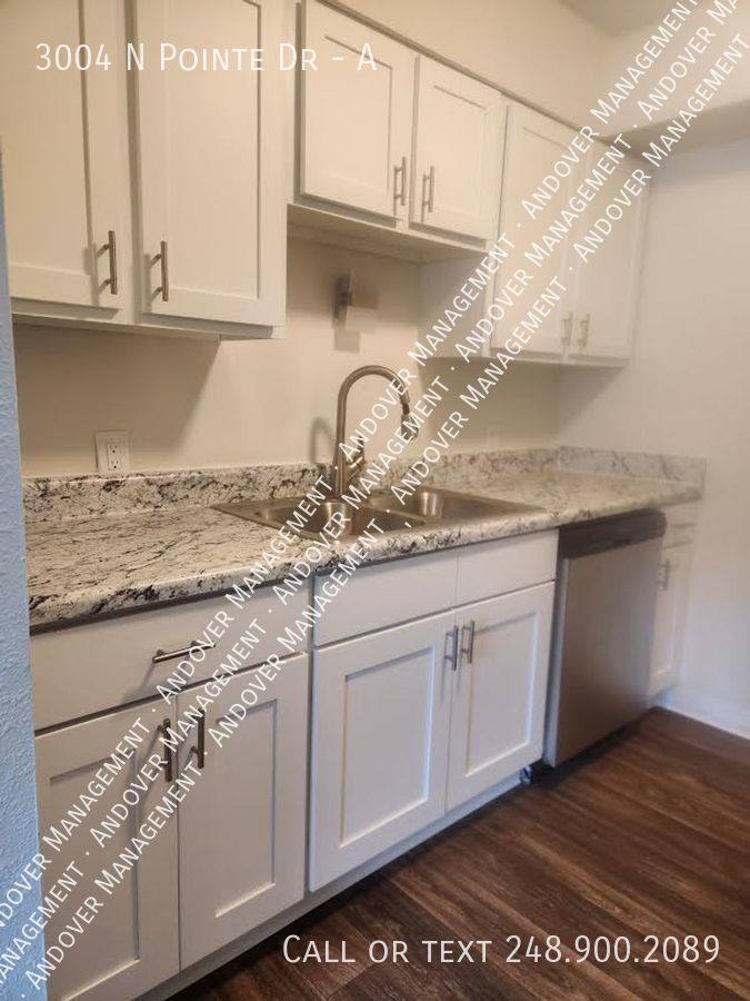 Apartment for rent at 3004 N Pointe Dr #L, Jackson, MI 49202