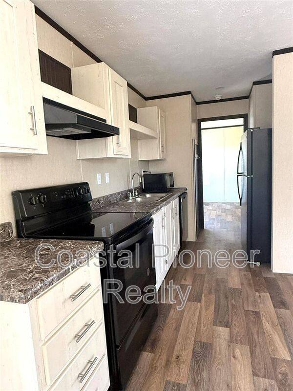 House for rent at 806 N Swindell Ave, Lakeland, FL 33815