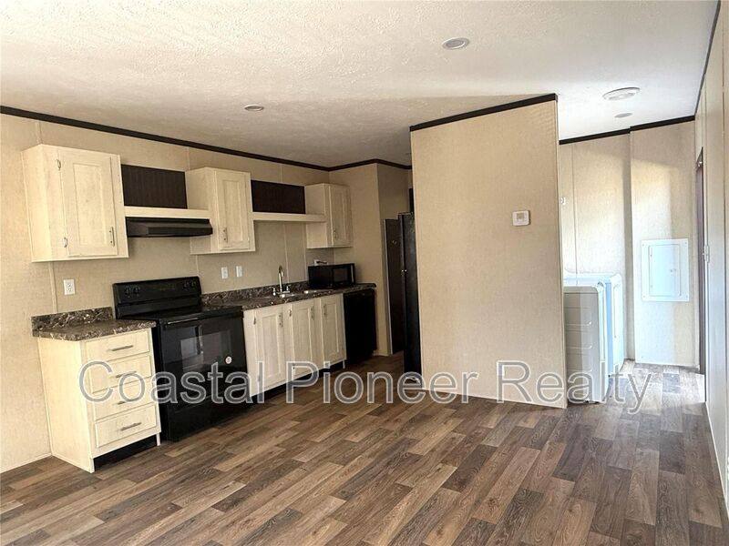 House for rent at 806 N Swindell Ave, Lakeland, FL 33815