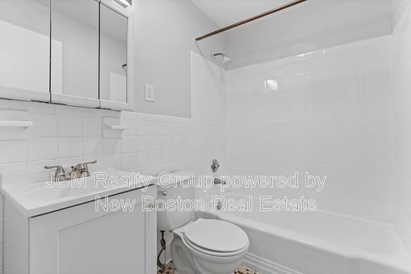 Apartment for rent at 580 Cummins Highway 16 4th, Mattapan, MA 02126