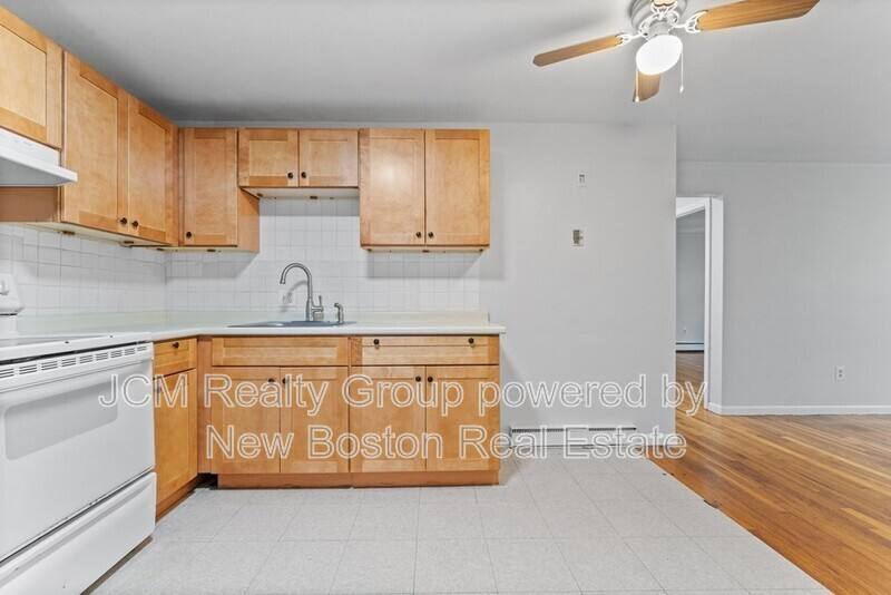 Apartment for rent at 580 Cummins Highway 16 4th, Mattapan, MA 02126